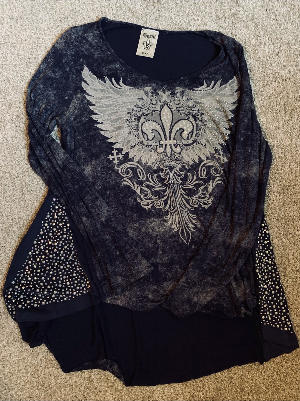Vocal Navy Long Sleeve V-Neck Top with Cream Winged Fleur de Lis Graphic